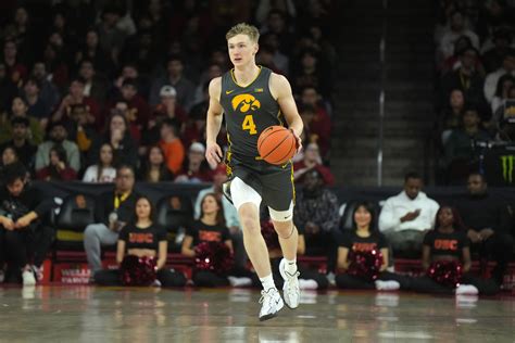 Iowa vs. Purdue betting lines, props, predictions: Boilermakers .